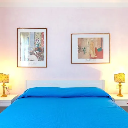 Spacious In San Teodoro With Garden And Parking